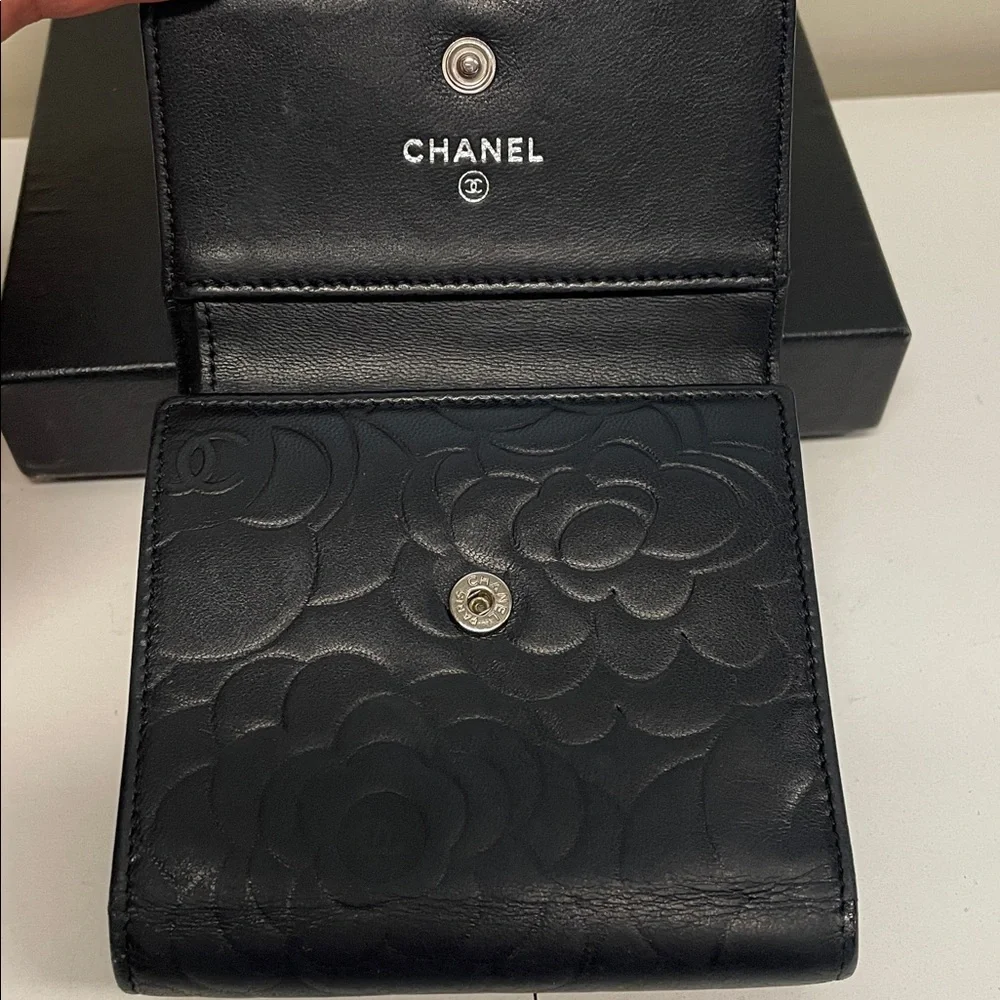 Authentic CHANEL Camellia Black Lambskin Double-hook Wallet